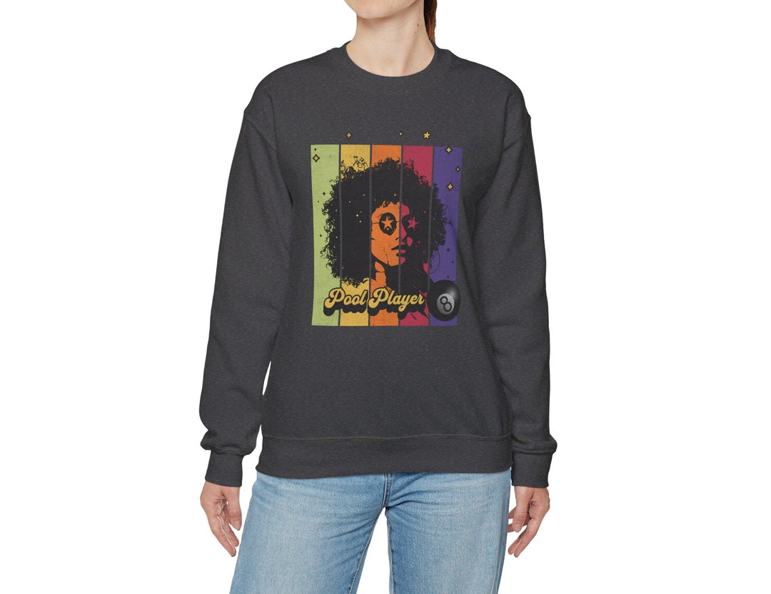 Retro Star Pool Player - Crewneck Sweatshirt - BFLY BILLIARDS